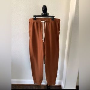 NWT Monrow women’s large sweatpants joggers pajamas casual pants brown rust